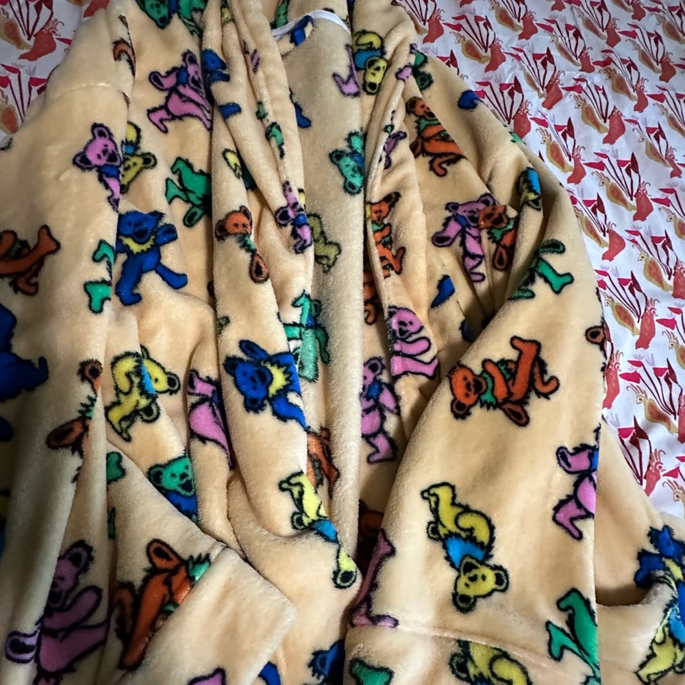 Colorful Bear Print Fleece Blanket